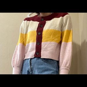 Sweater!! barely worn, size s-m!